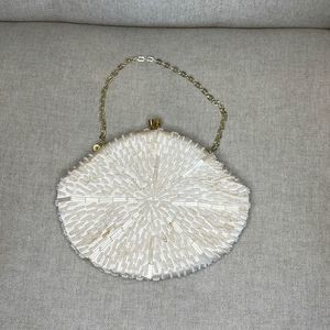 JOHN WIND vintage ivory beaded kiss closure bag
